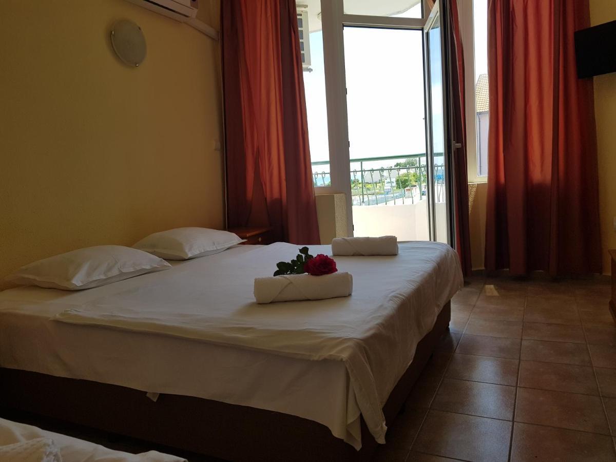 Sunny Island Obzor Hotel Eksteriør billede