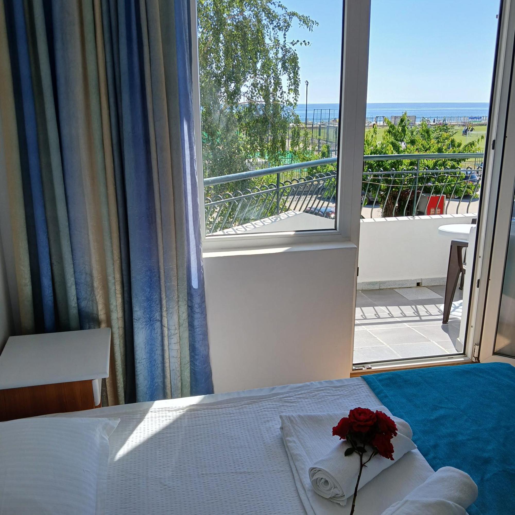 Sunny Island Obzor Hotel Eksteriør billede