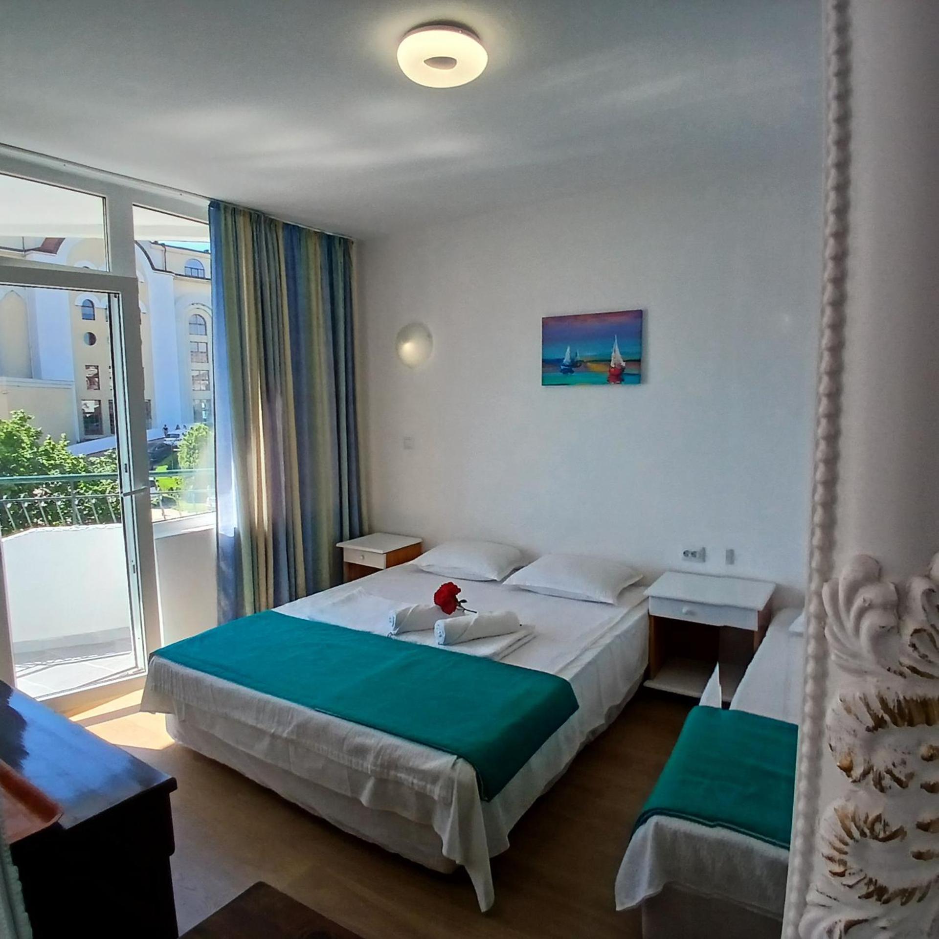 Sunny Island Obzor Hotel Eksteriør billede